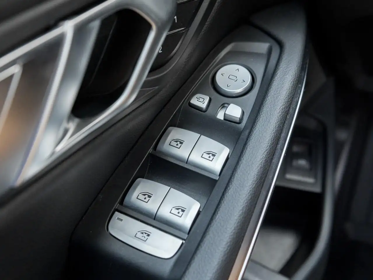 BMW 3 Series - Image 14