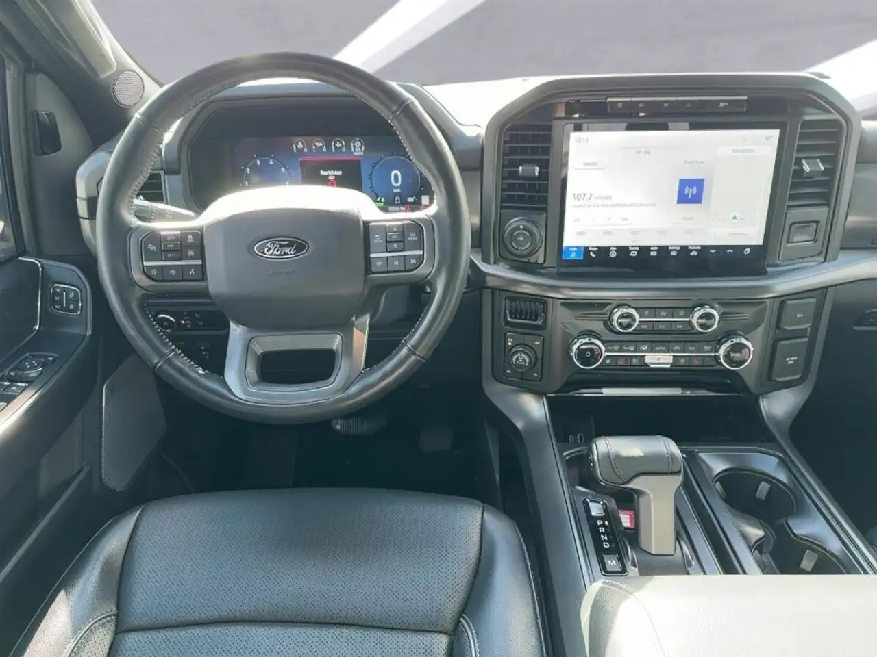 Ford F-150 - Image 25