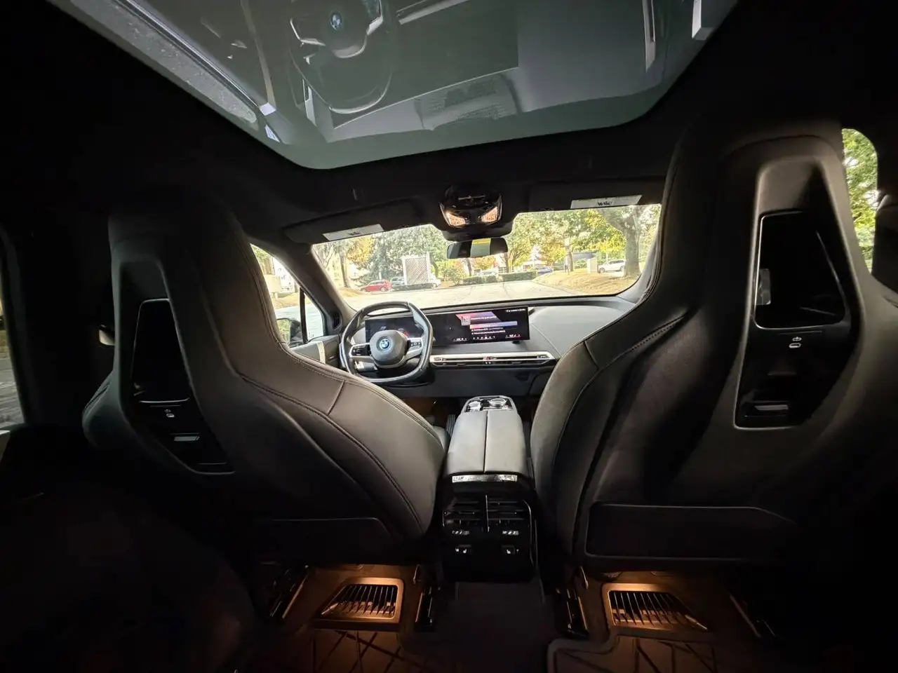 BMW iX - Image 19
