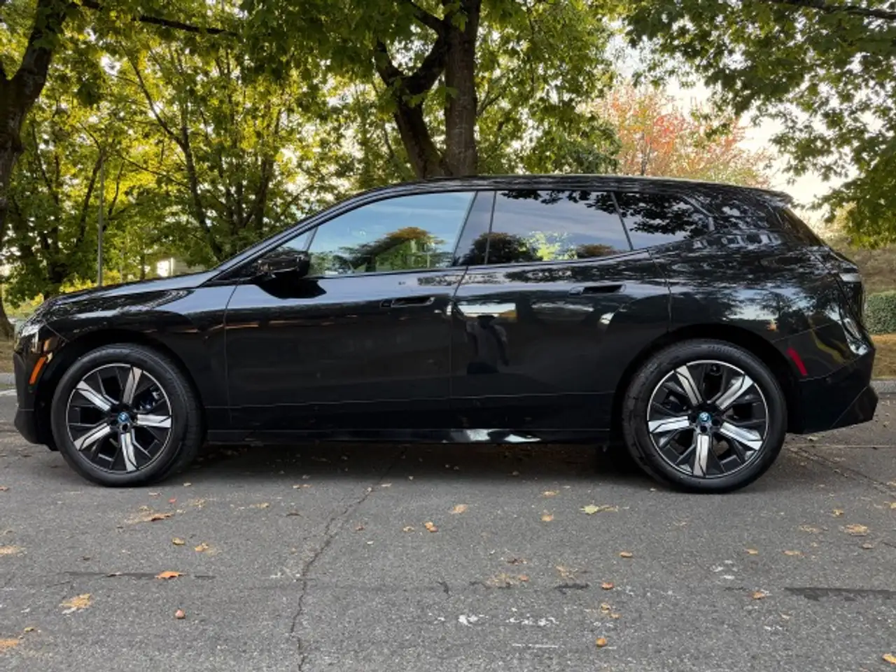 BMW iX - Image 16