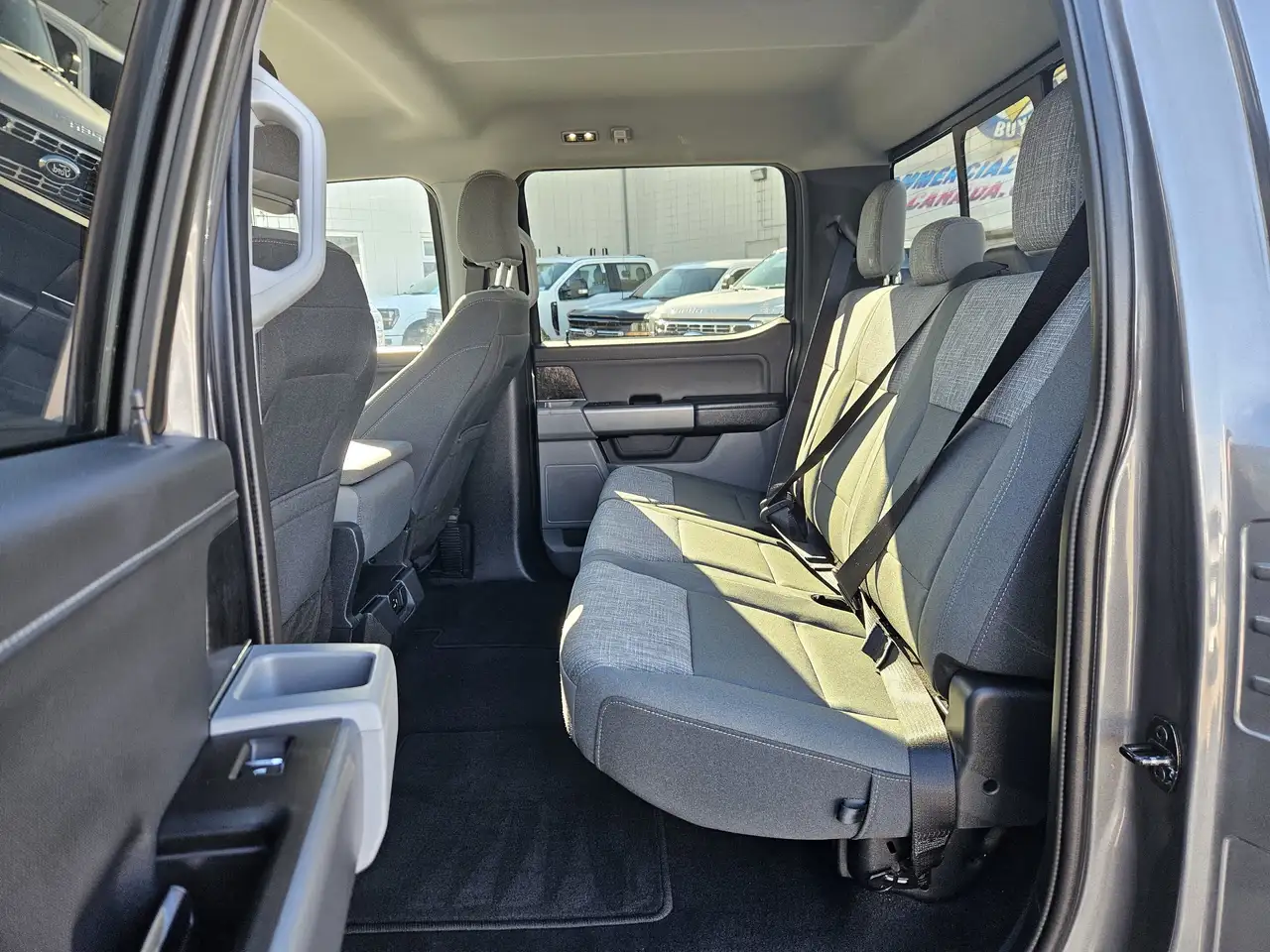 Ford F-150 - Image 23