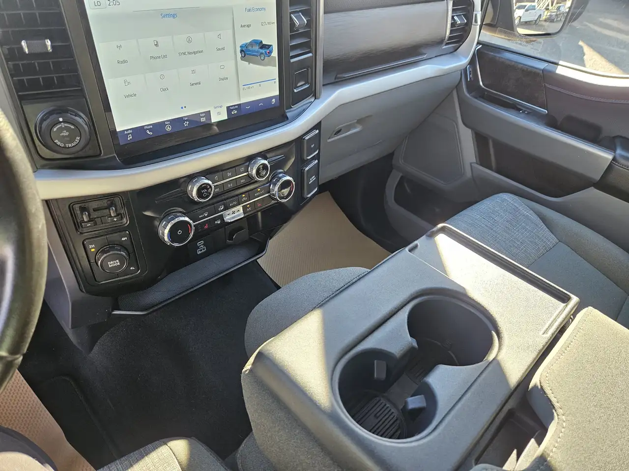 Ford F-150 - Image 17