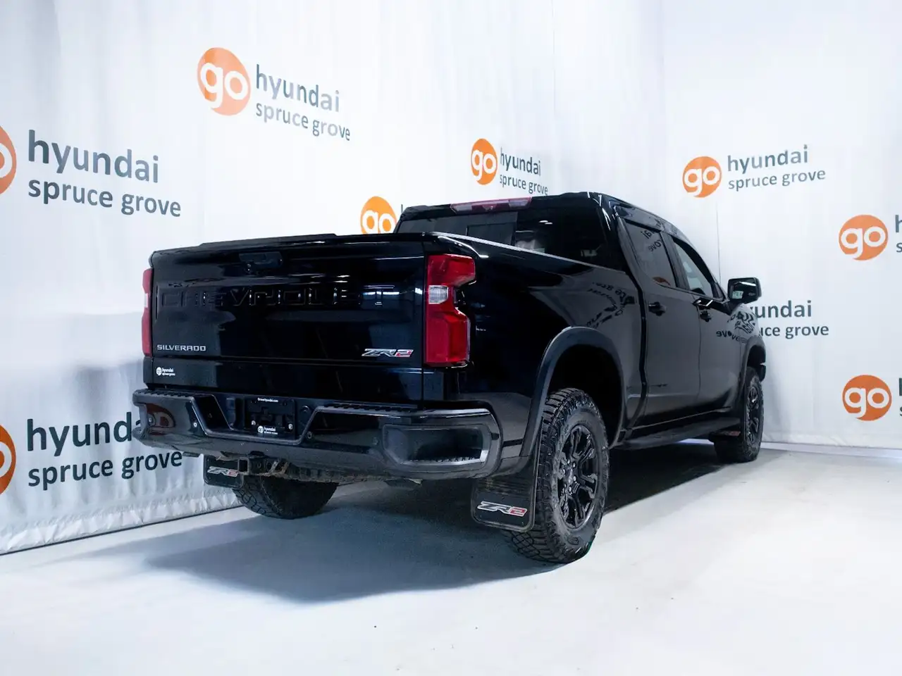 Chevrolet Silverado 1500 - Image 7