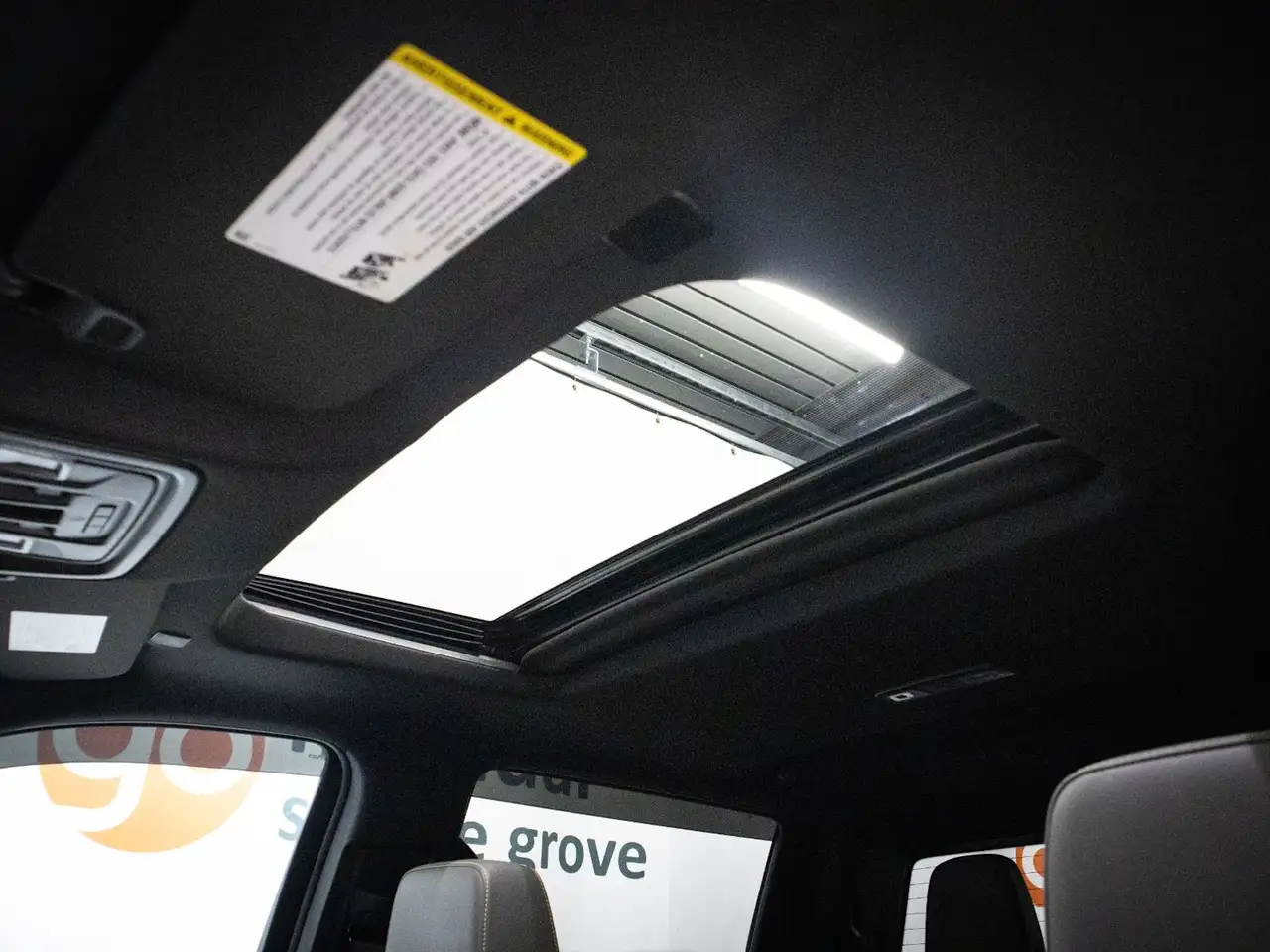 Chevrolet Silverado 1500 - Image 10