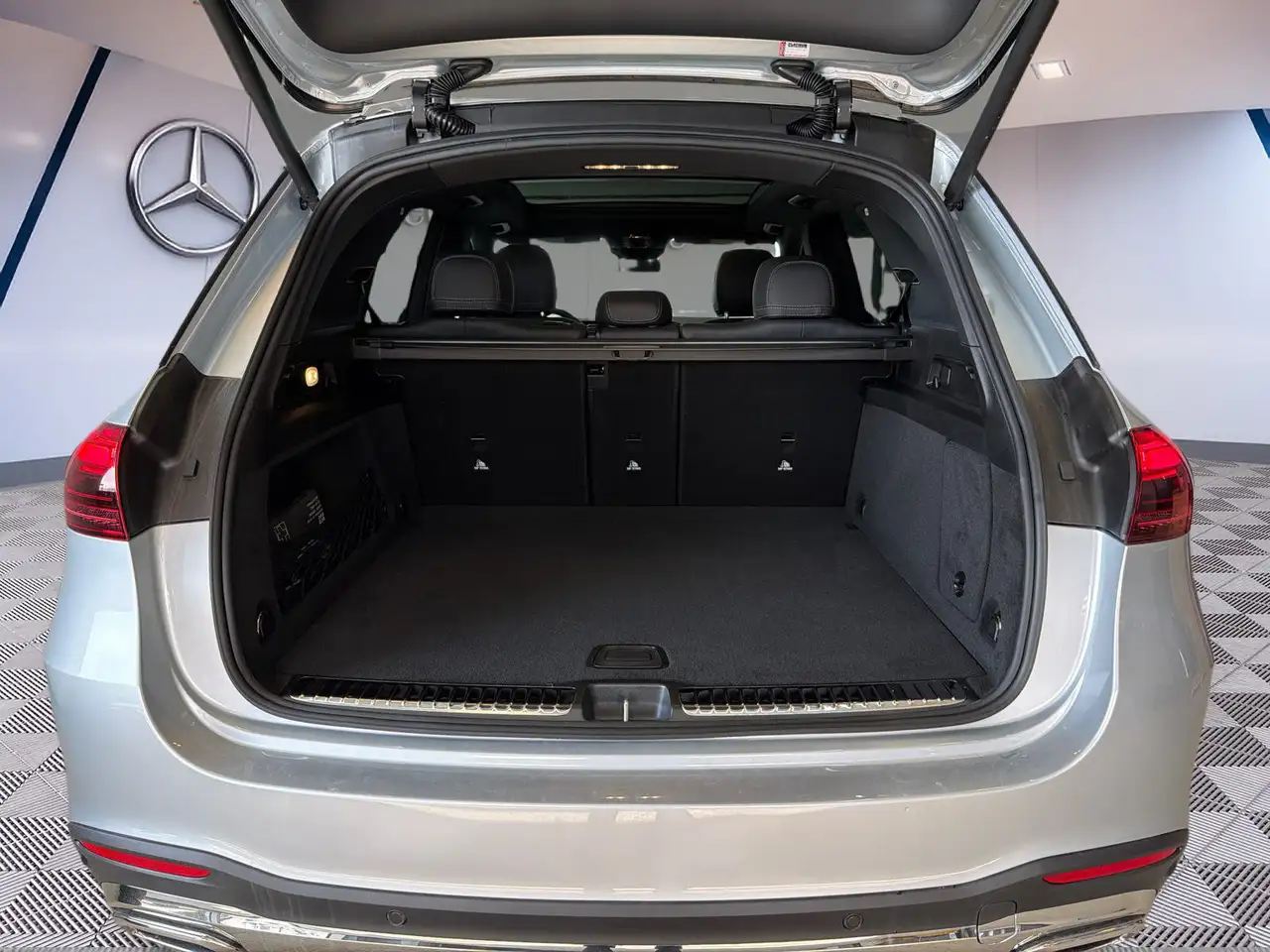 Mercedes-Benz GLE - Image 7