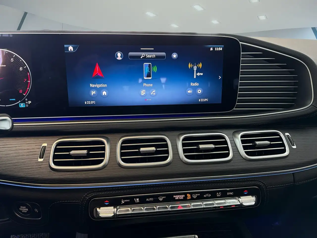 Mercedes-Benz GLE - Image 24