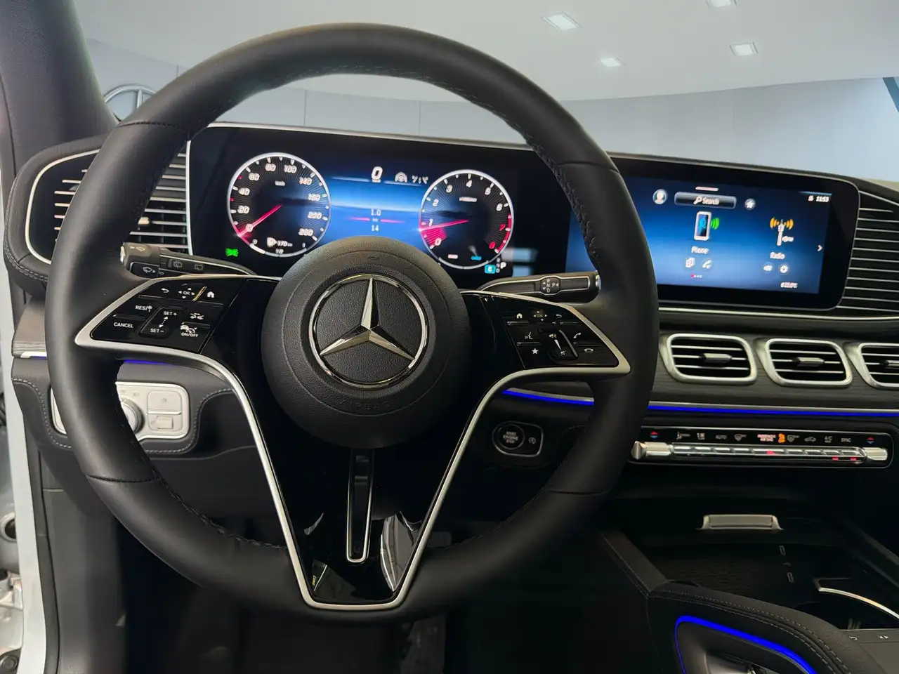 Mercedes-Benz GLE - Image 14
