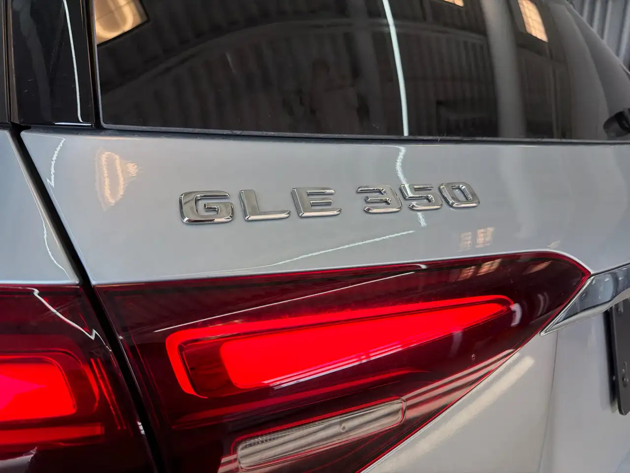 Mercedes-Benz GLE - Image 27