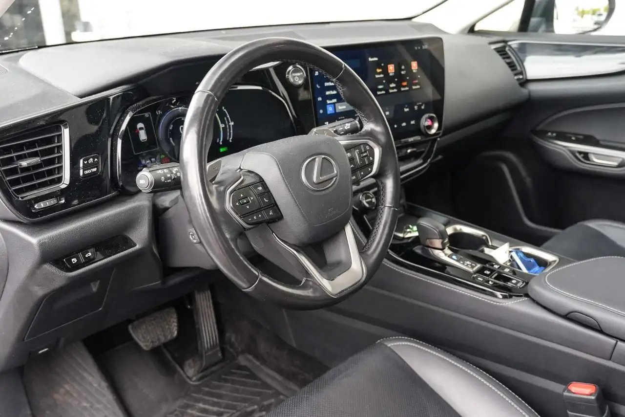 Lexus NX 450h+ - Image 20