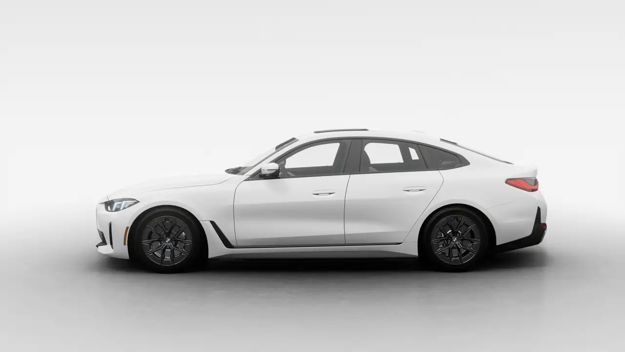 BMW i4 - Image 4