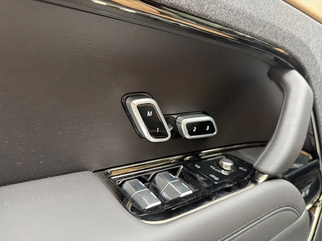 Land Rover Range Rover Sport - Image 9