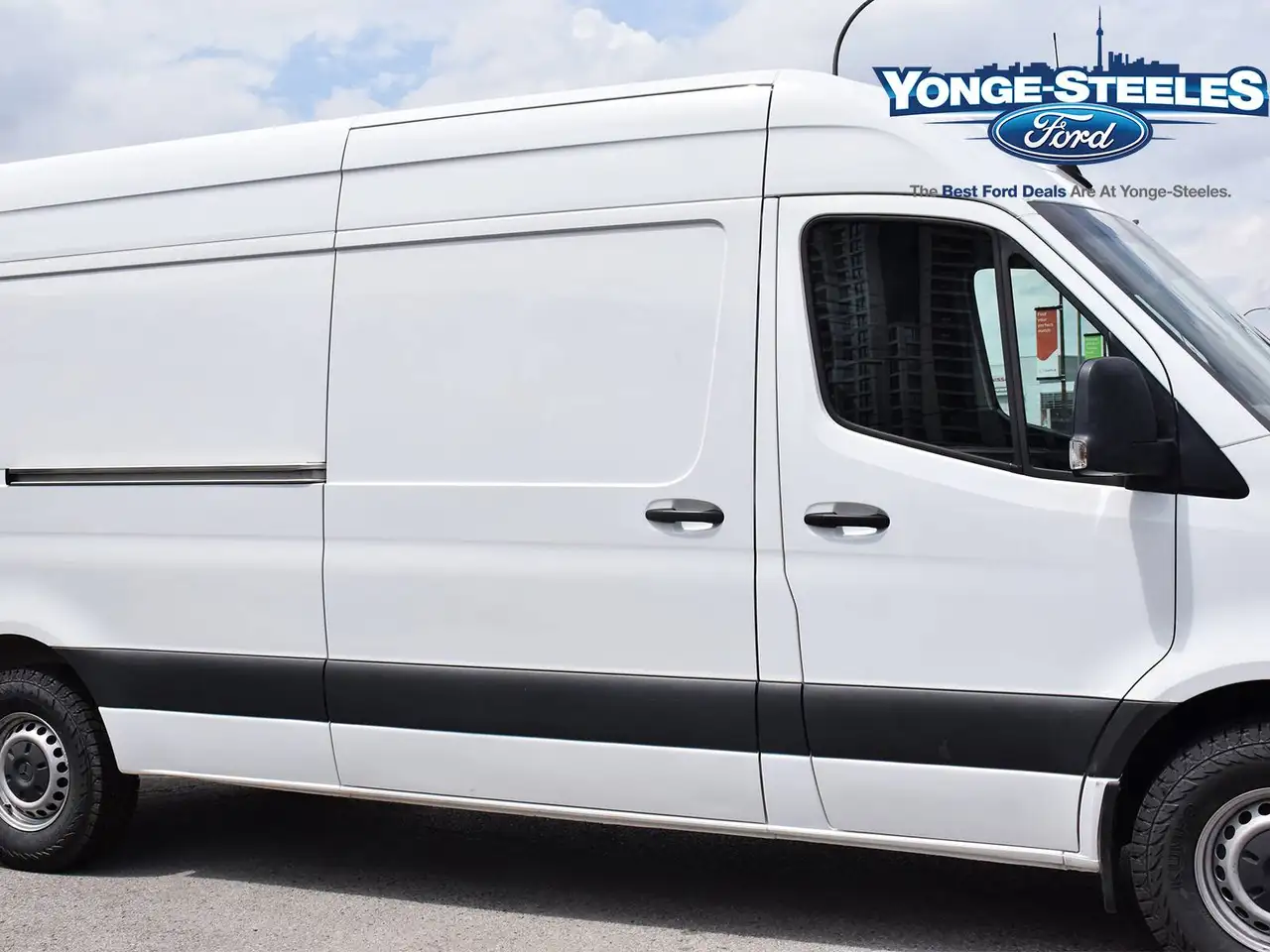 Mercedes-Benz Sprinter - Image 12