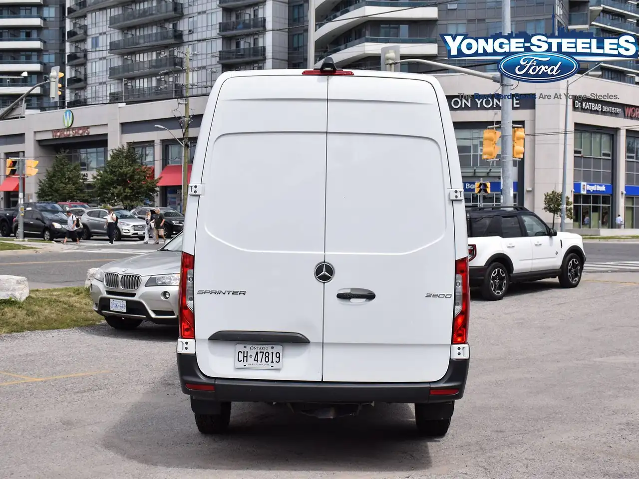 Mercedes-Benz Sprinter - Image 9