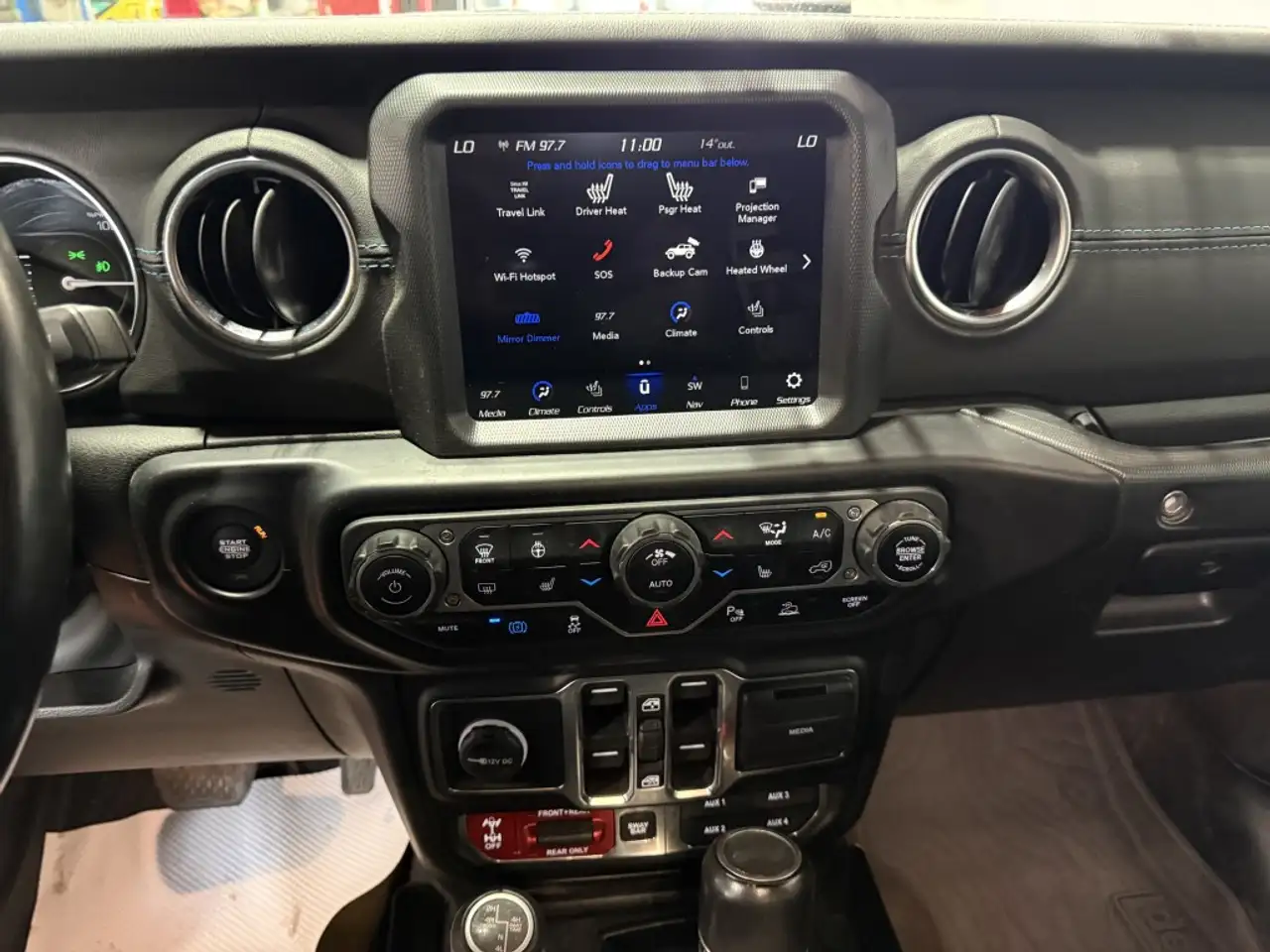 Jeep Wrangler - Image 11