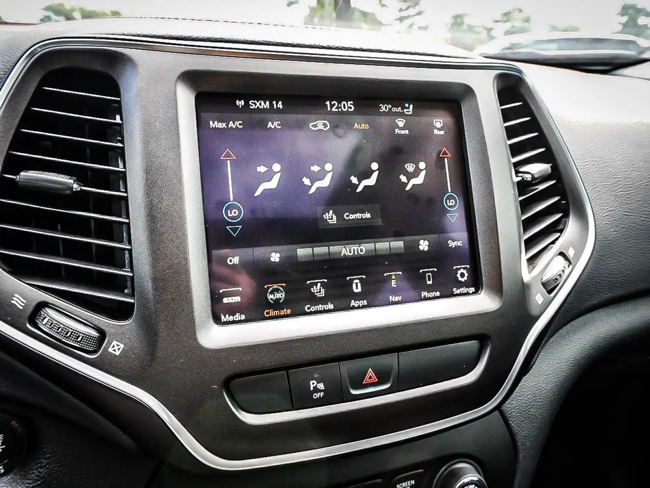 Jeep Cherokee - Image 25