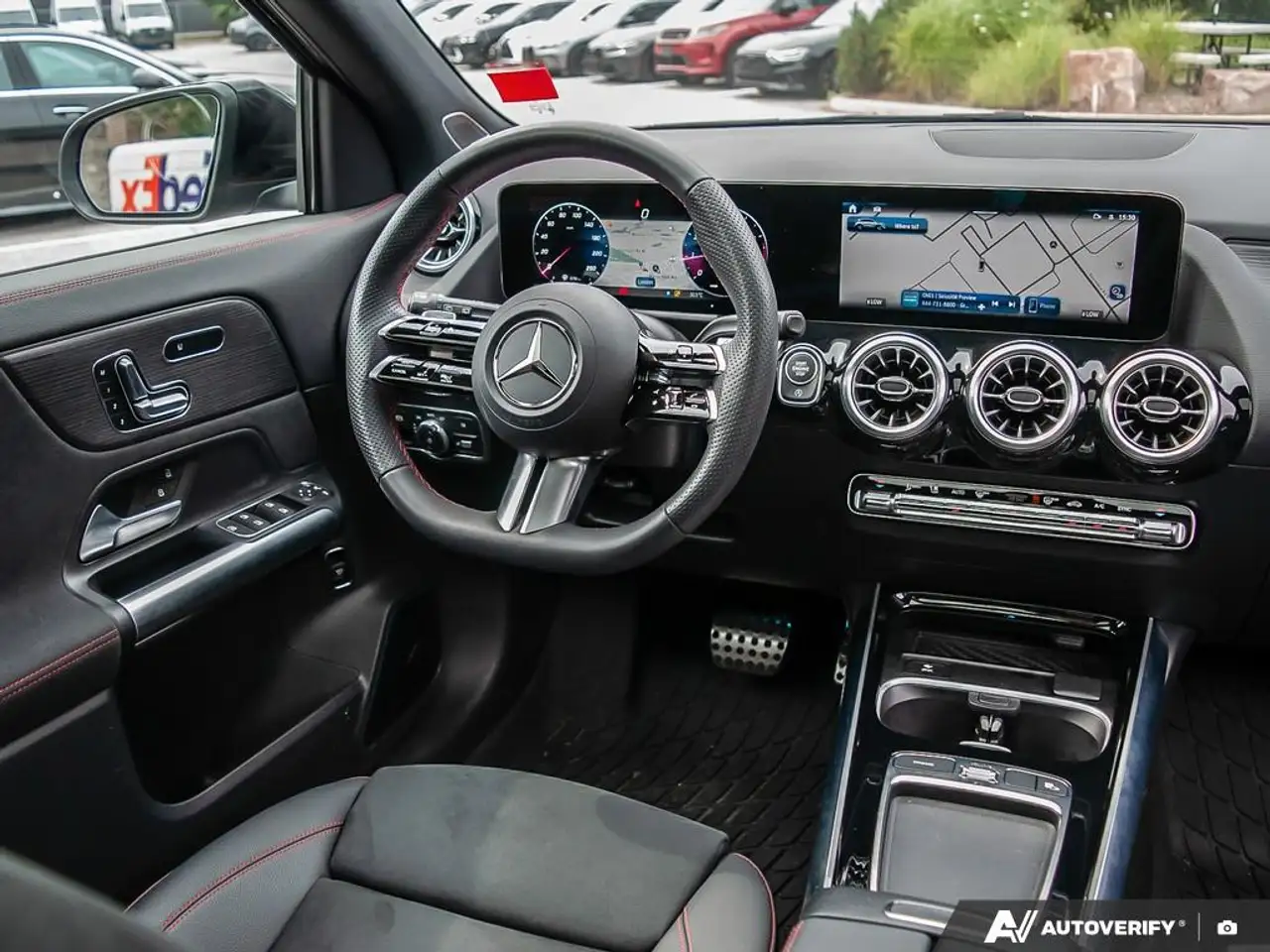 Mercedes-Benz GLA - Image 25