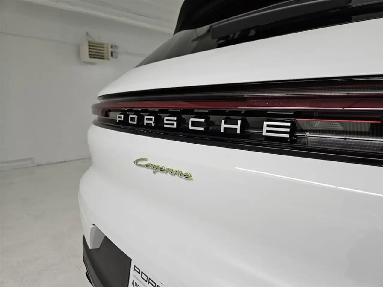 Porsche Cayenne - Image 10
