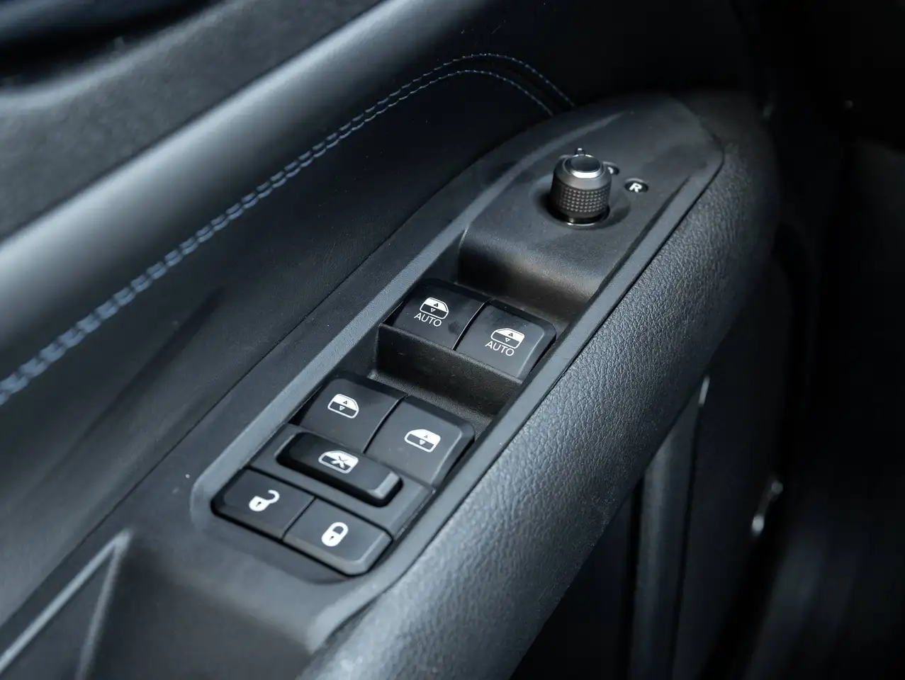Jeep Compass - Image 15