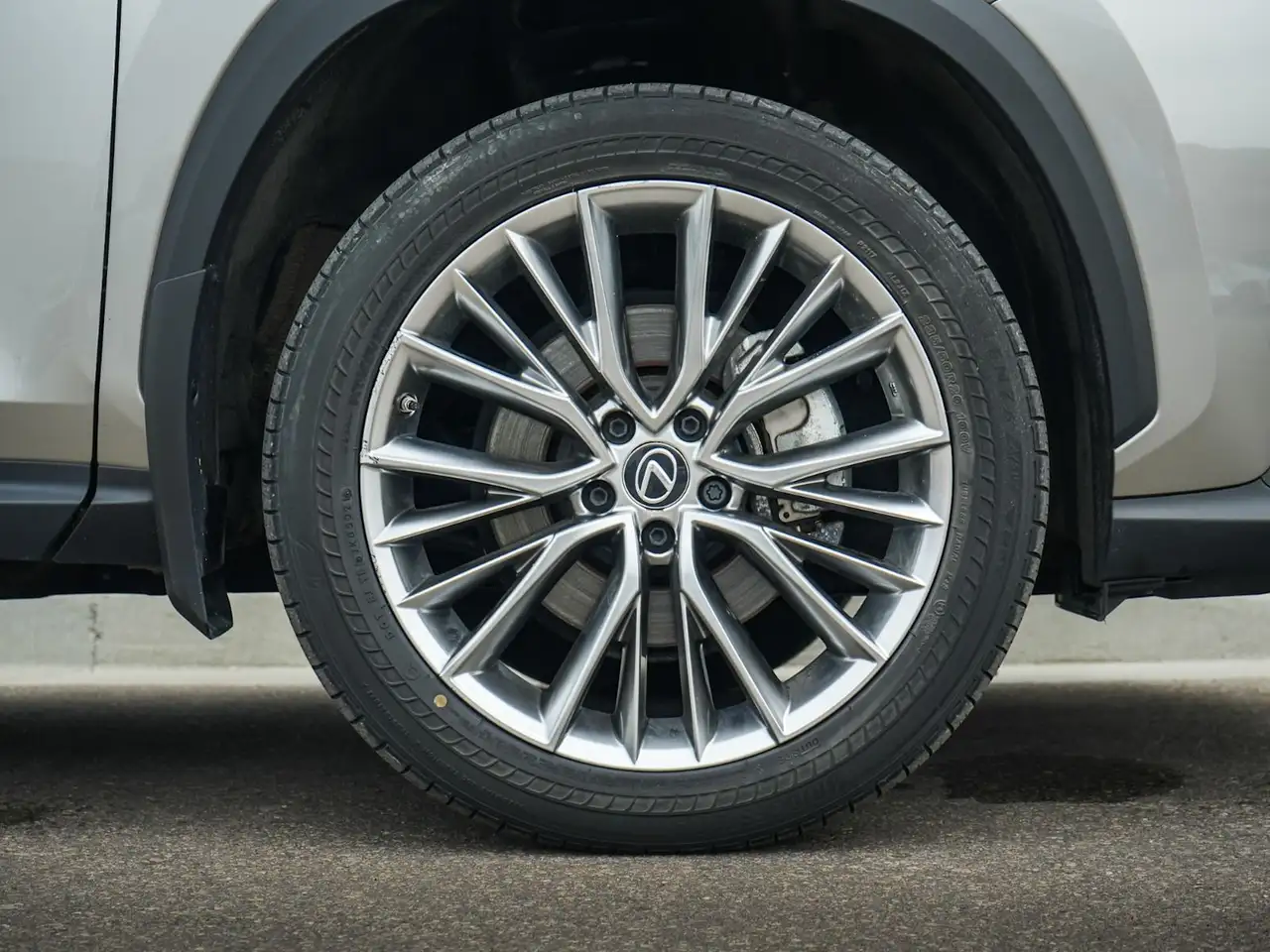 Lexus NX - Image 3