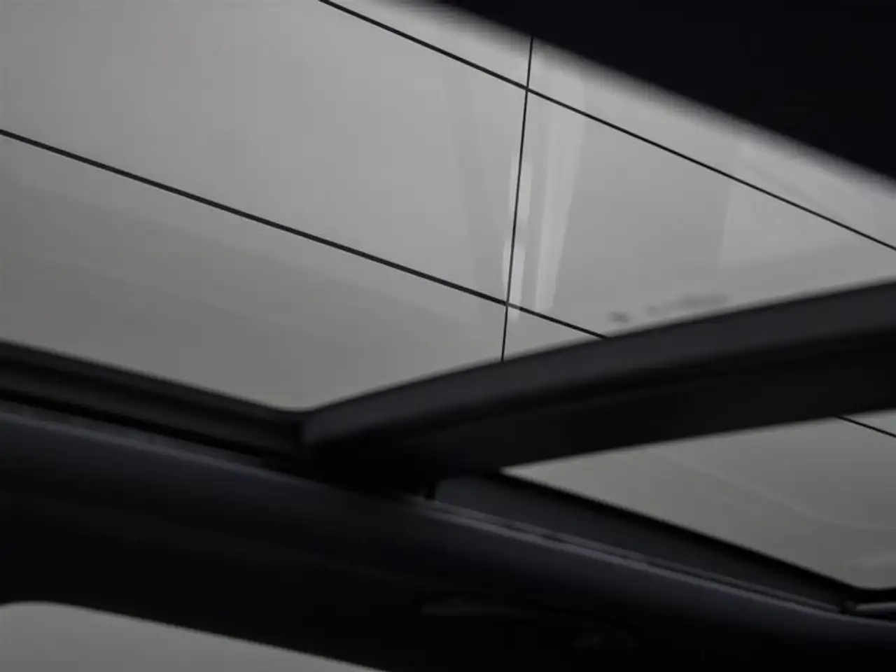 Mercedes-Benz GLC - Image 14
