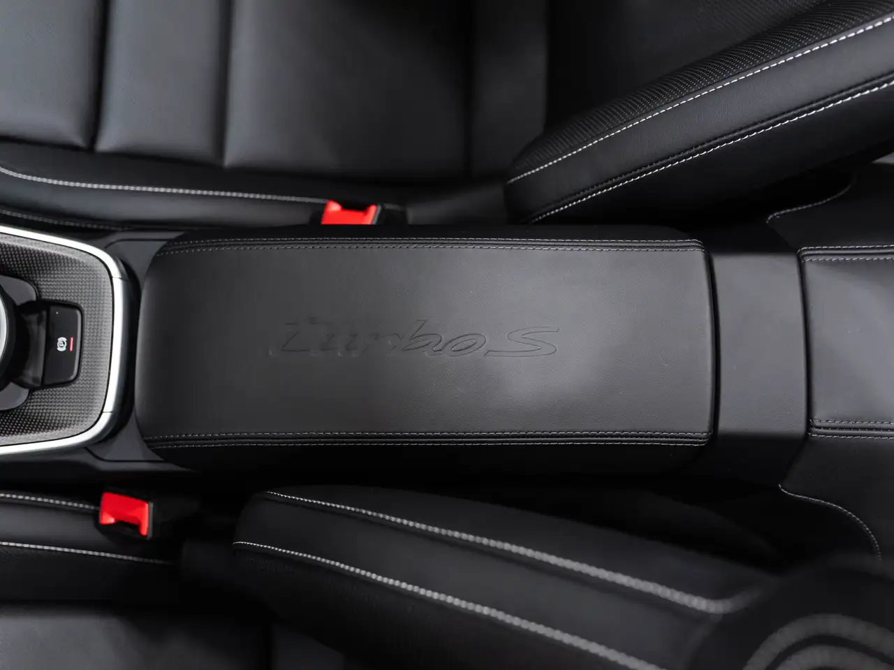 Porsche 911 - Image 34