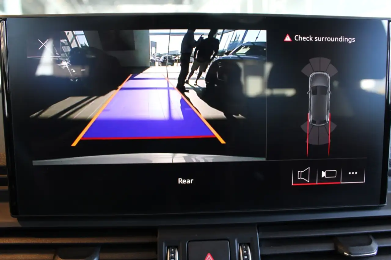 Audi Q5 - Image 16