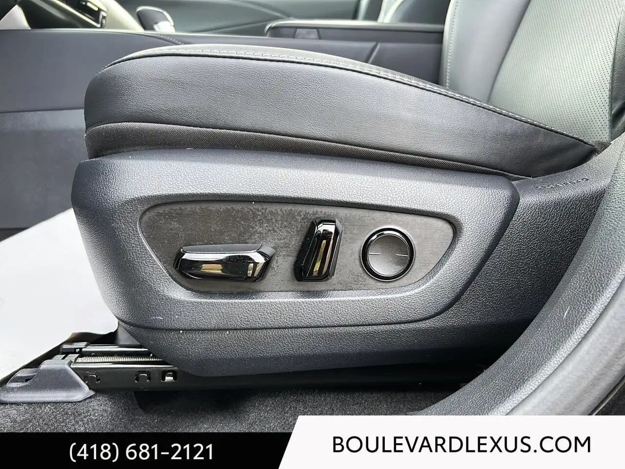 Lexus RX - Image 10