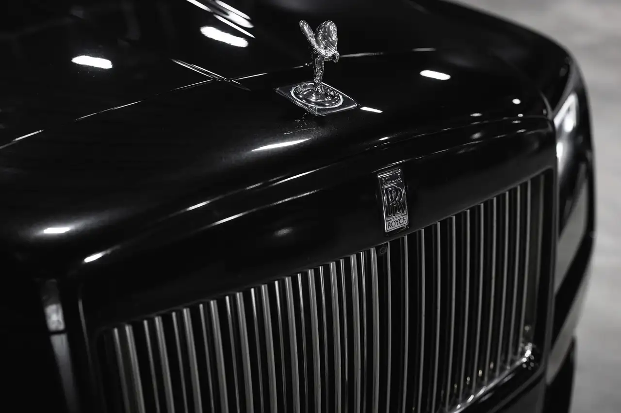 Rolls-Royce Cullinan - Image 12