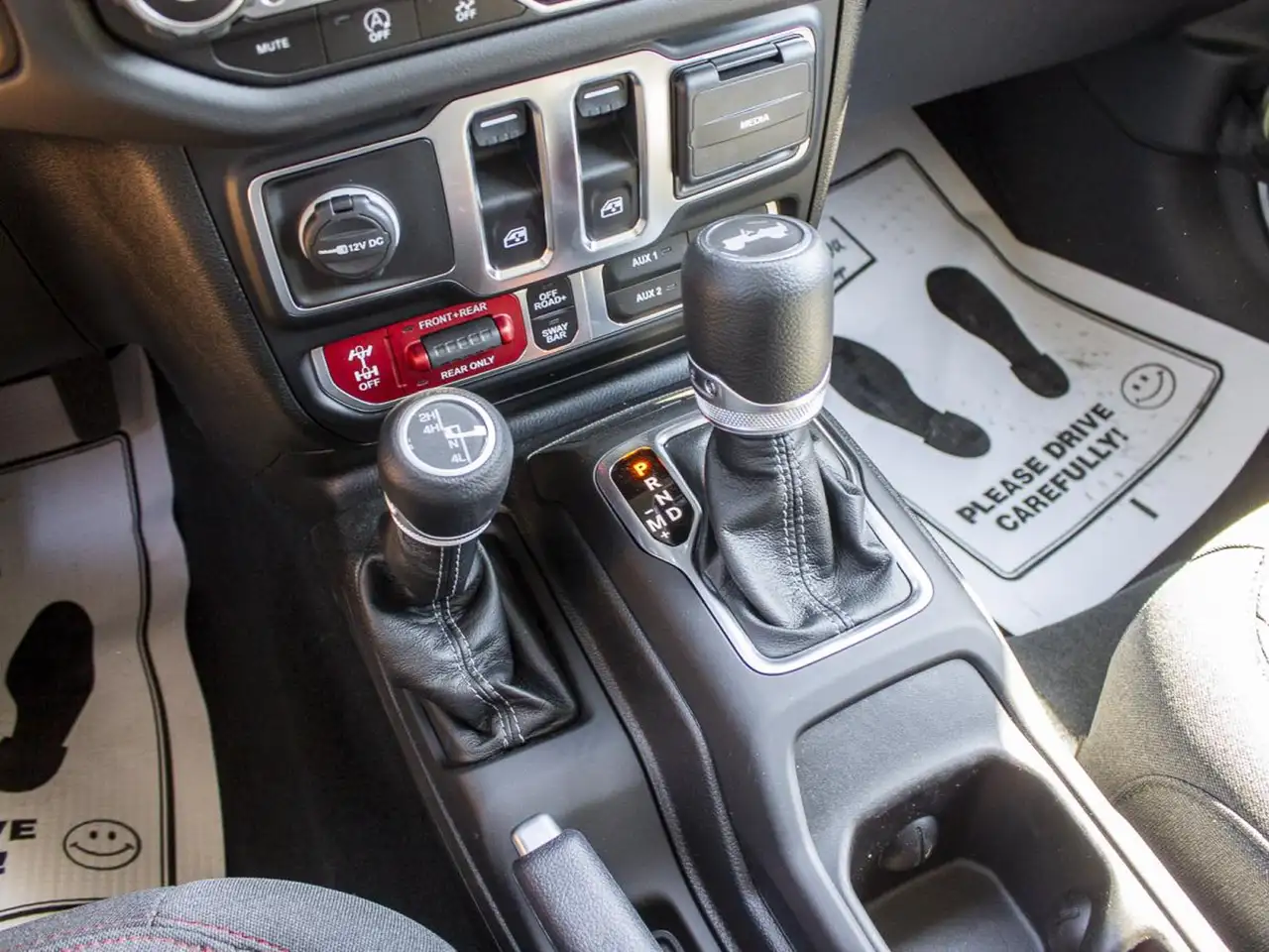 Jeep Wrangler - Image 9
