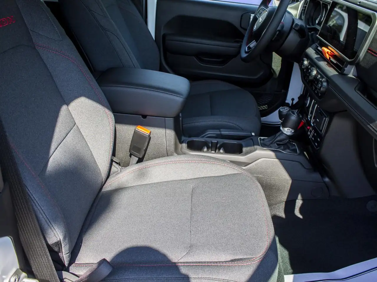 Jeep Wrangler - Image 8