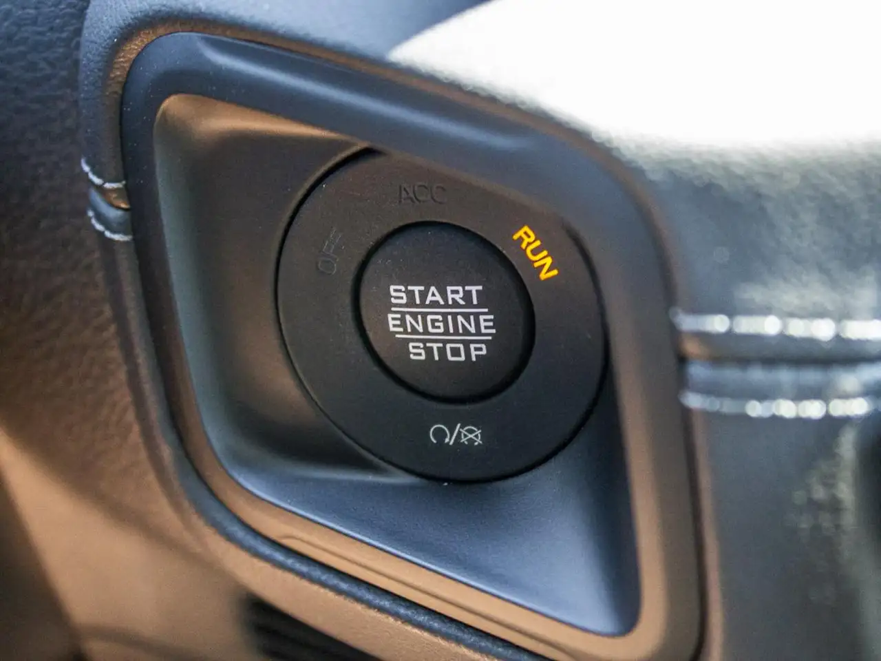 Jeep Wrangler - Image 14