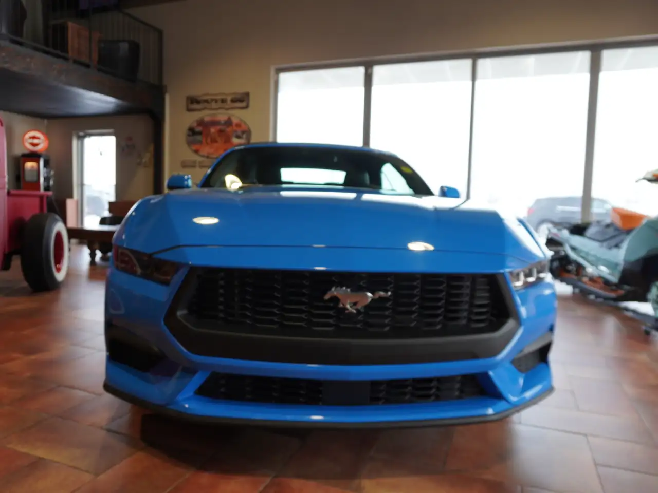 Ford Mustang - Image 7
