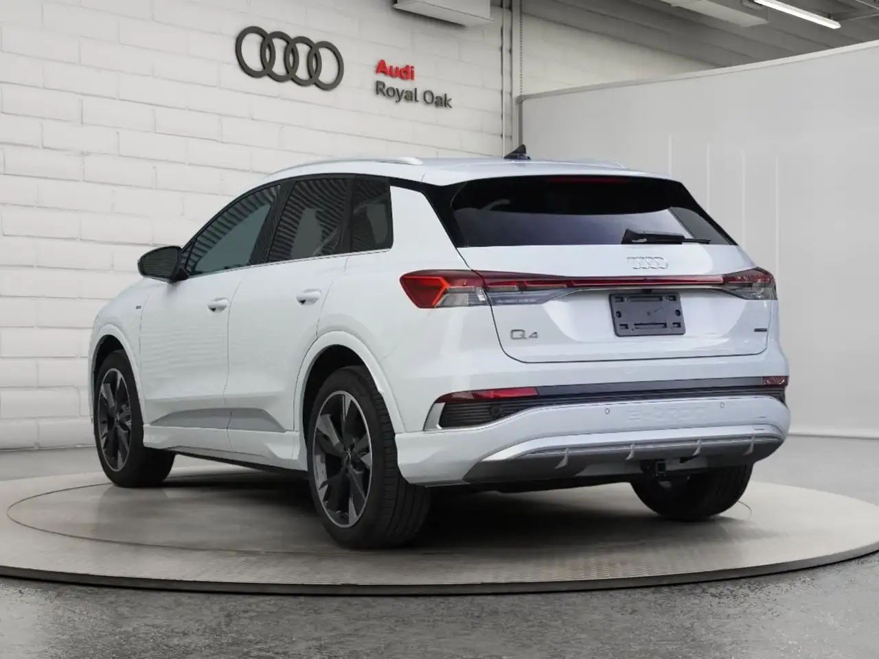 Audi Q4 e-tron - Image 6