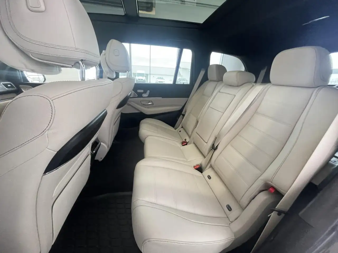 Mercedes-Benz GLS - Image 13