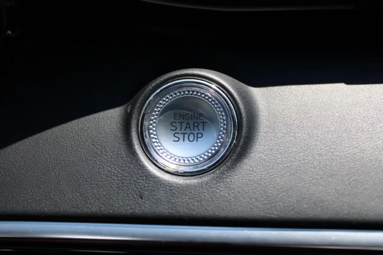 Genesis GV70 - Image 21
