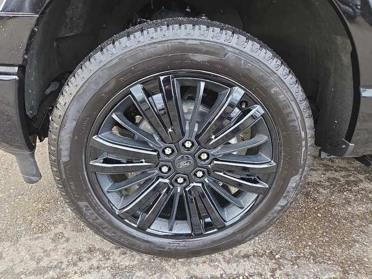 Ford F-150 - Image 6