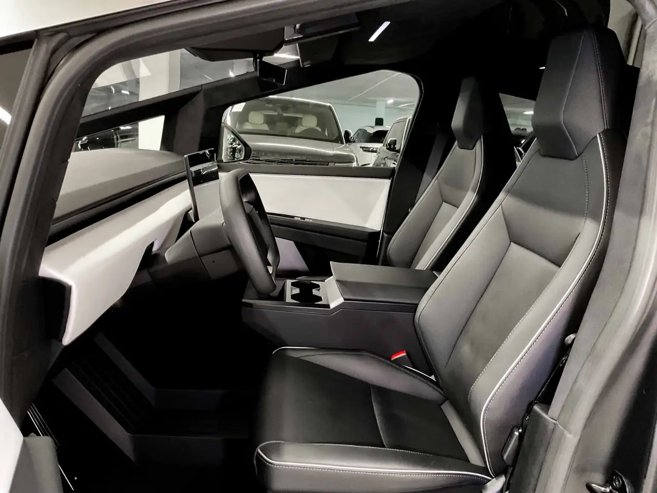 Tesla Cybertruck - Image 9