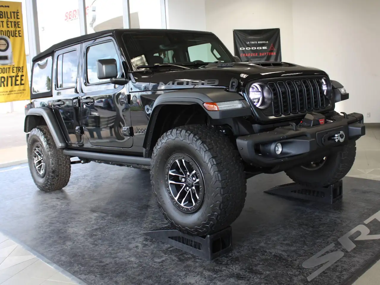 Jeep Wrangler - Image 10