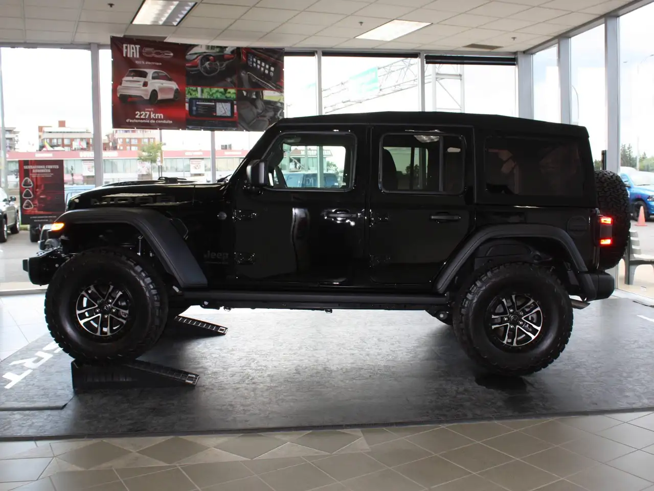 Jeep Wrangler - Image 40