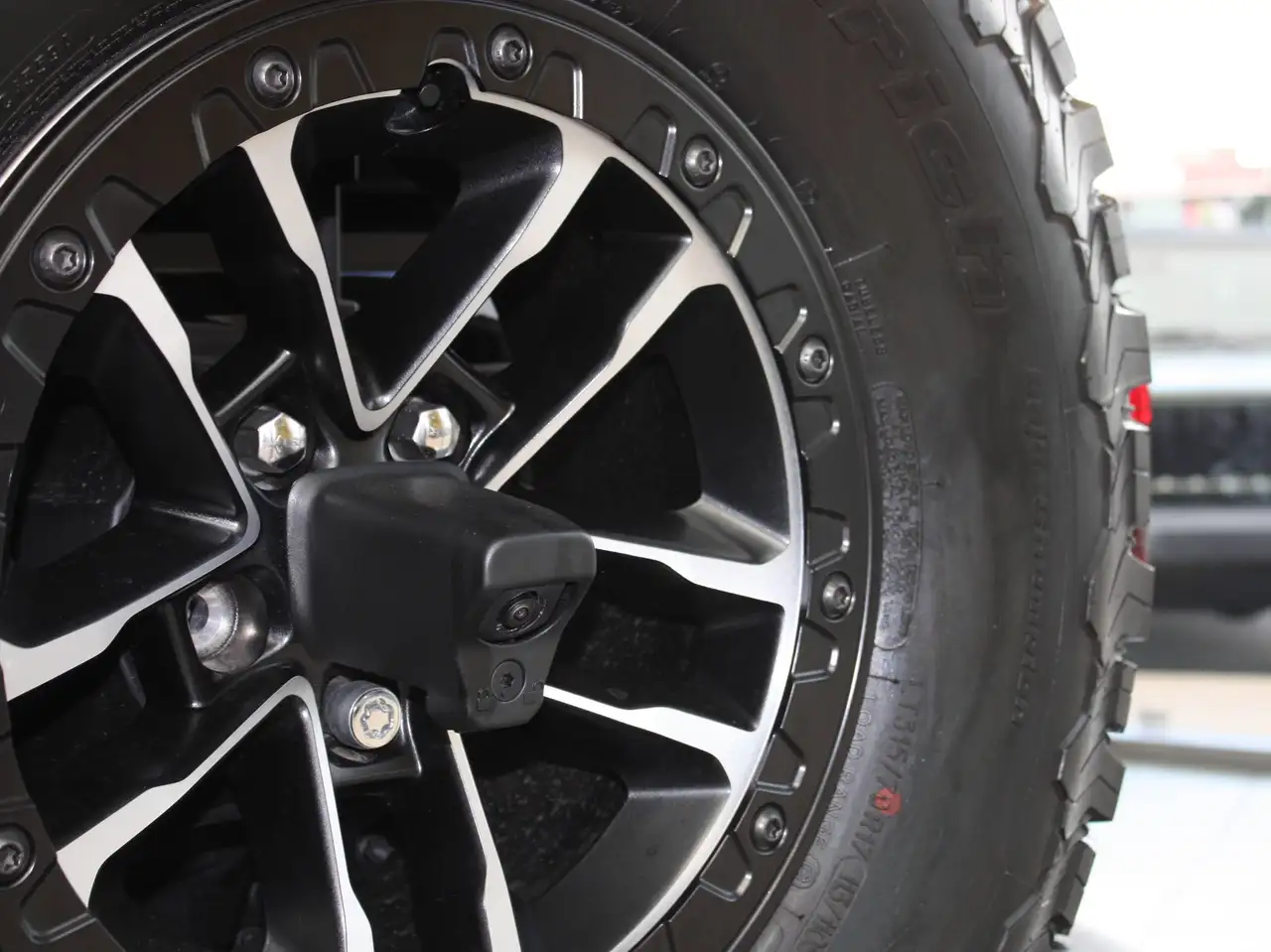 Jeep Wrangler - Image 4