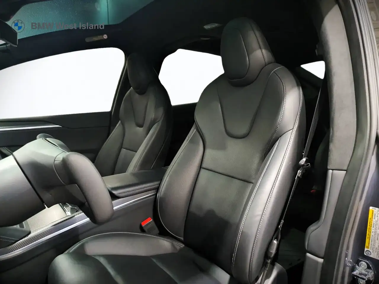 Tesla Model X - Image 23