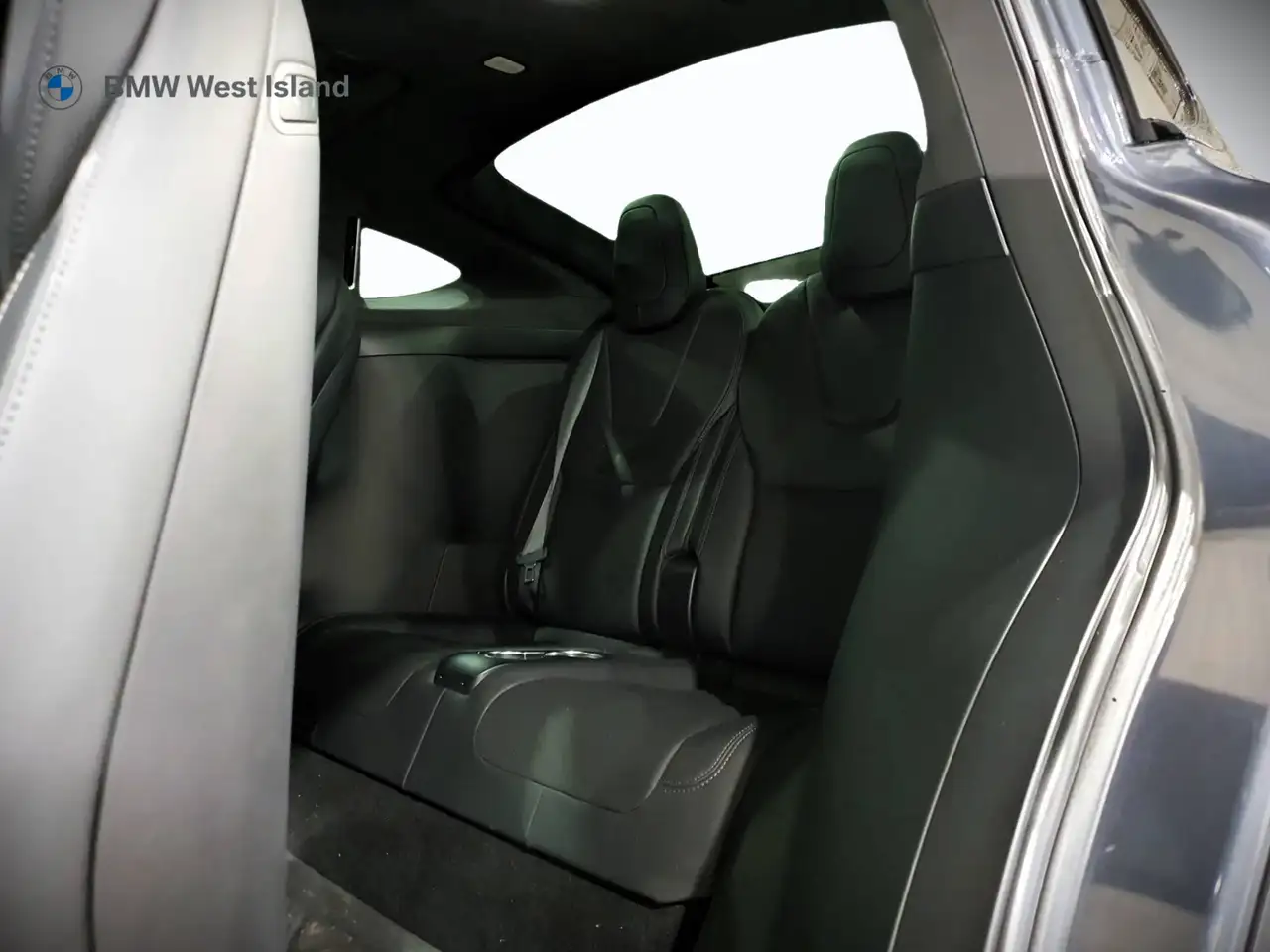 Tesla Model X - Image 36