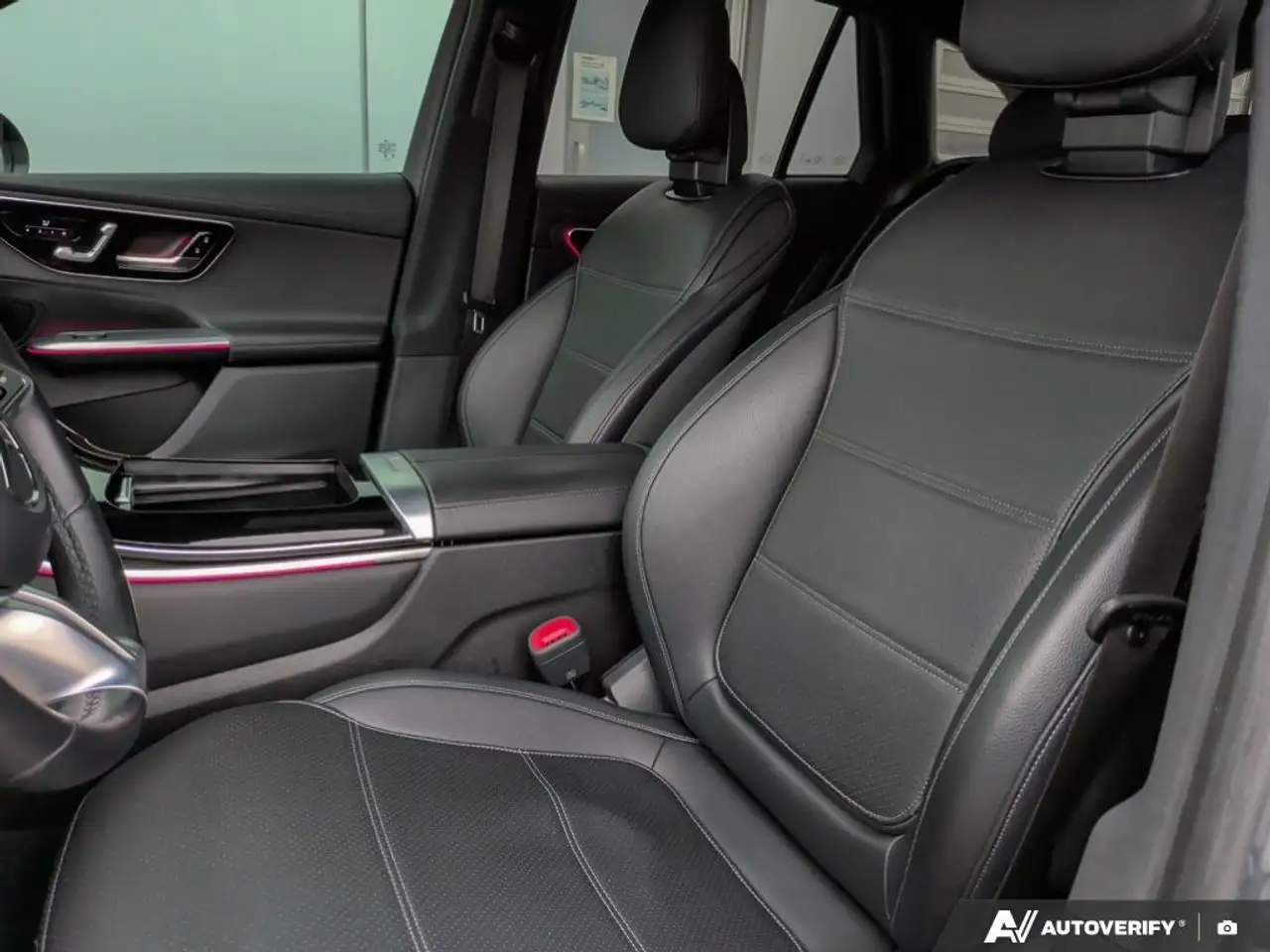 Mercedes-Benz GLC - Image 20