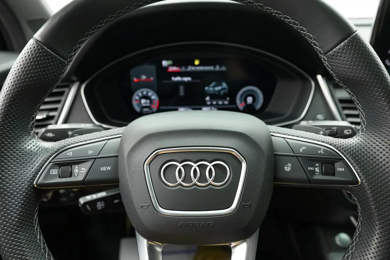 Audi Q5 - Image 20