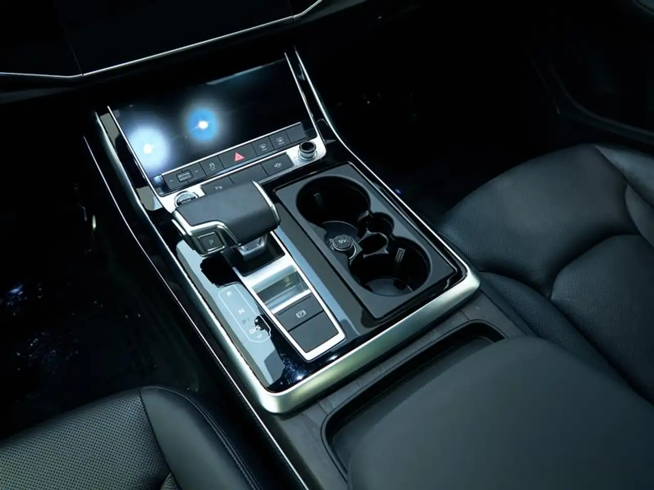 Audi Q7 - Image 33
