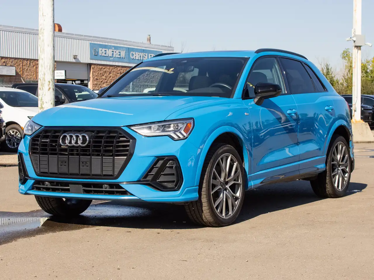 Audi Q3 - Image 11