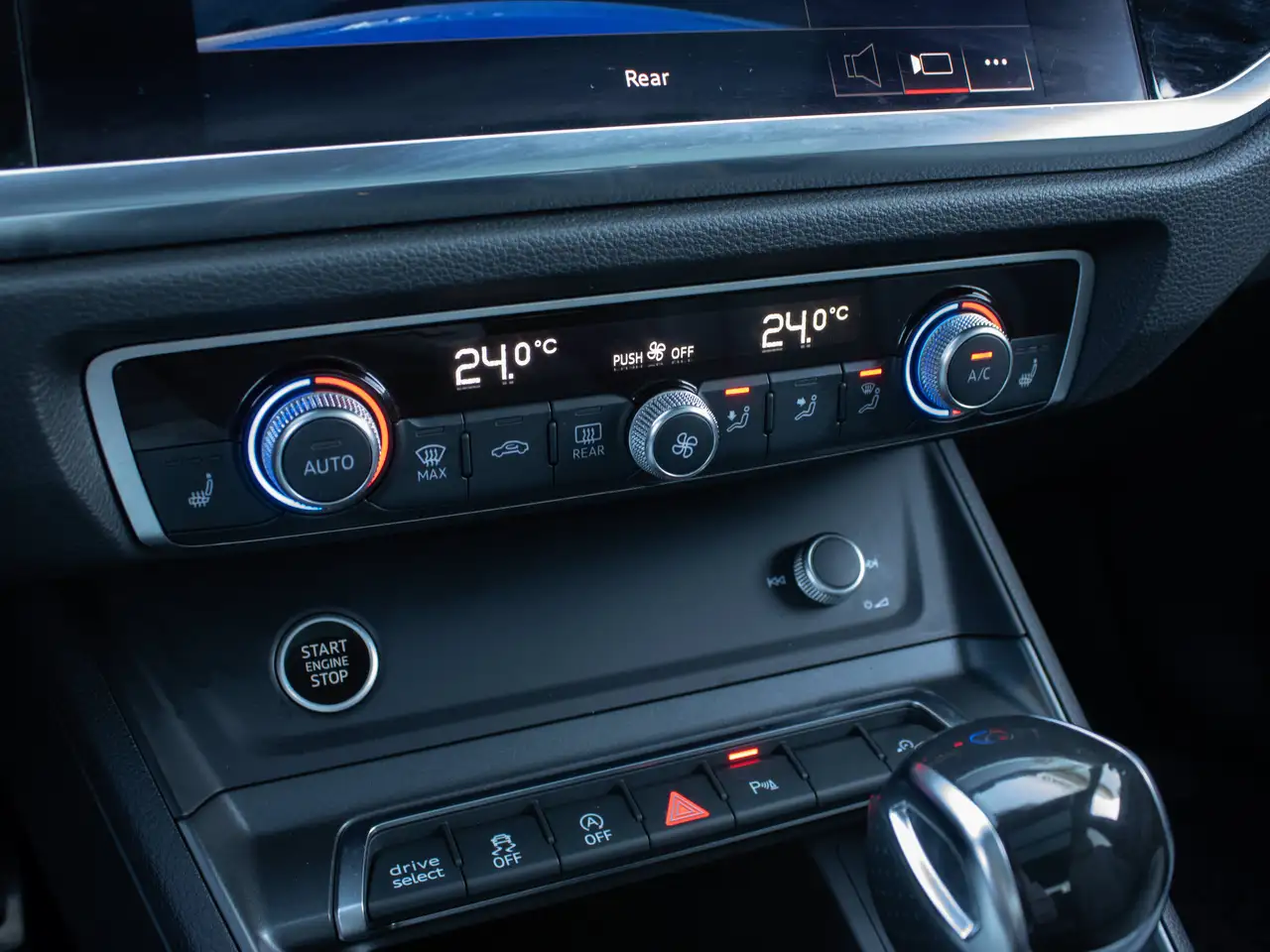 Audi Q3 - Image 23