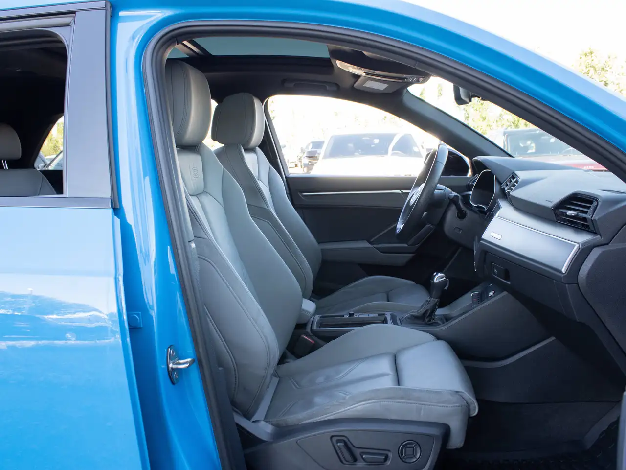 Audi Q3 - Image 18