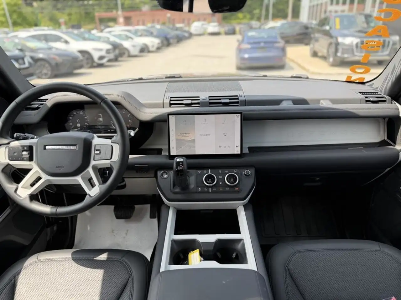 Land Rover Defender - Image 20