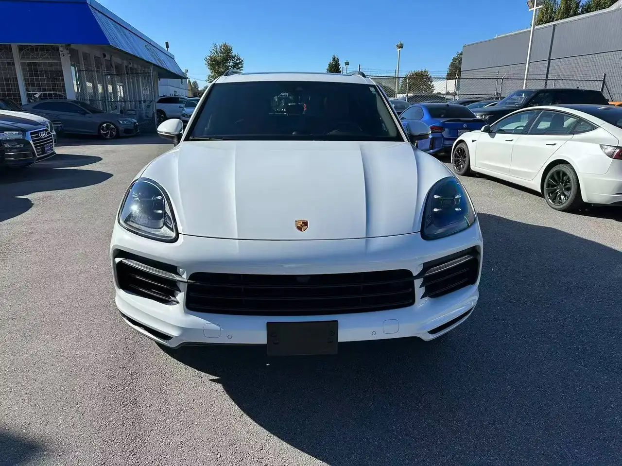 Porsche Cayenne - Image 2